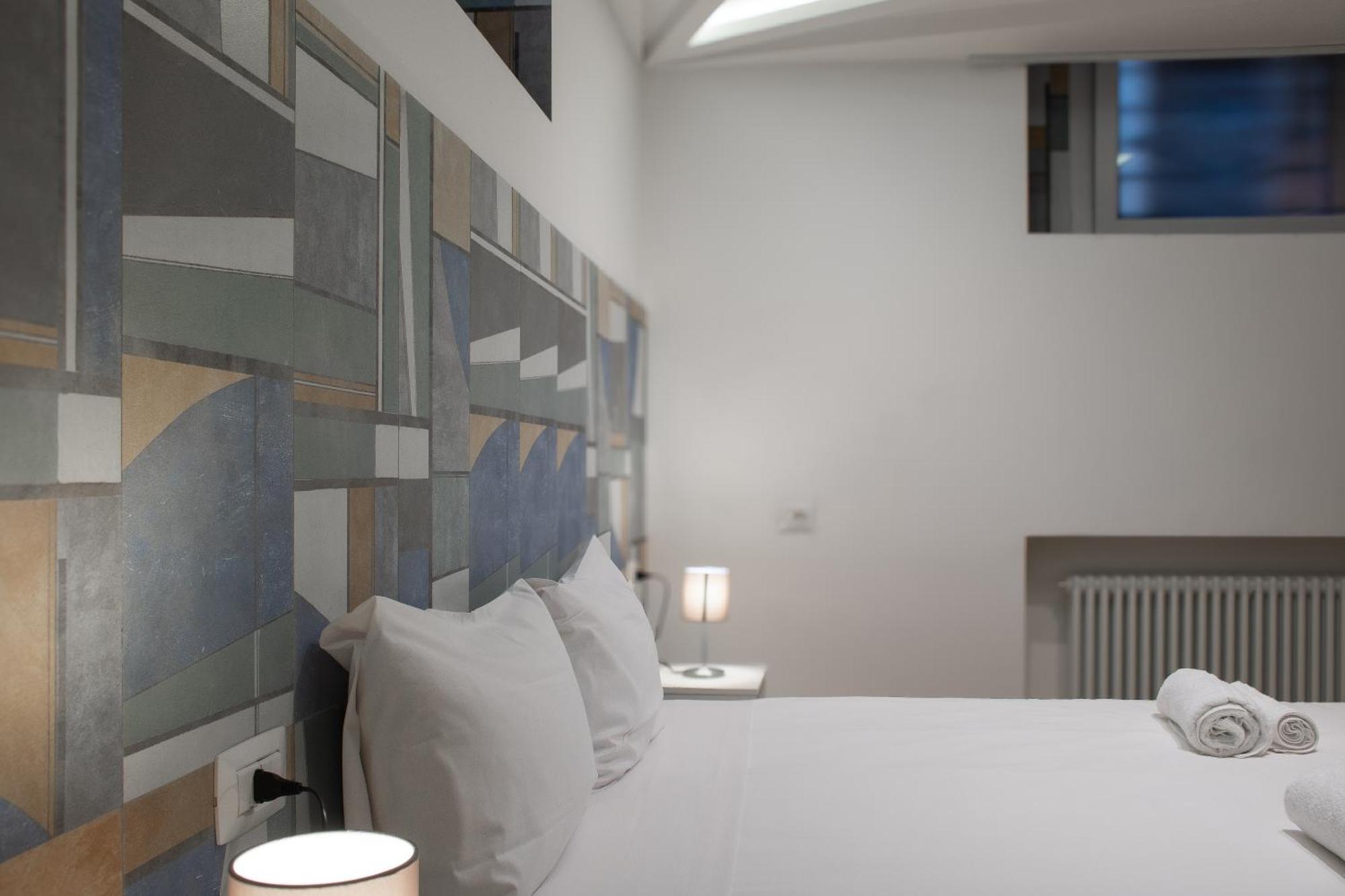 Guest house Rrrapido Holy And - Via Sardegna Milan